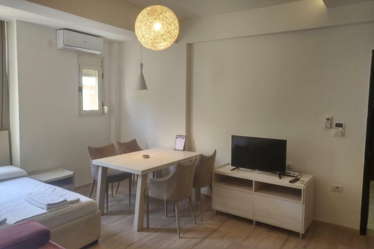 Deluxe Sea Apartment Vlorë Eksteriør billede