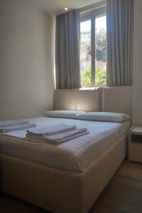Deluxe Sea Apartment Vlorë Eksteriør billede