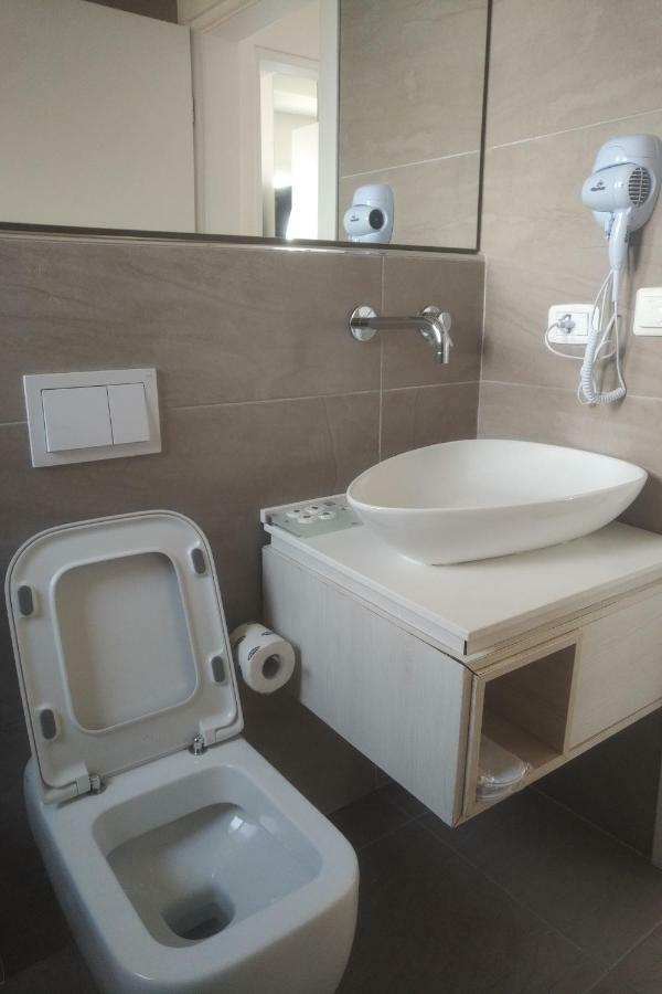Deluxe Sea Apartment Vlorë Eksteriør billede