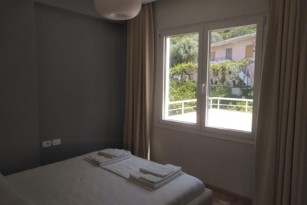 Deluxe Sea Apartment Vlorë Eksteriør billede