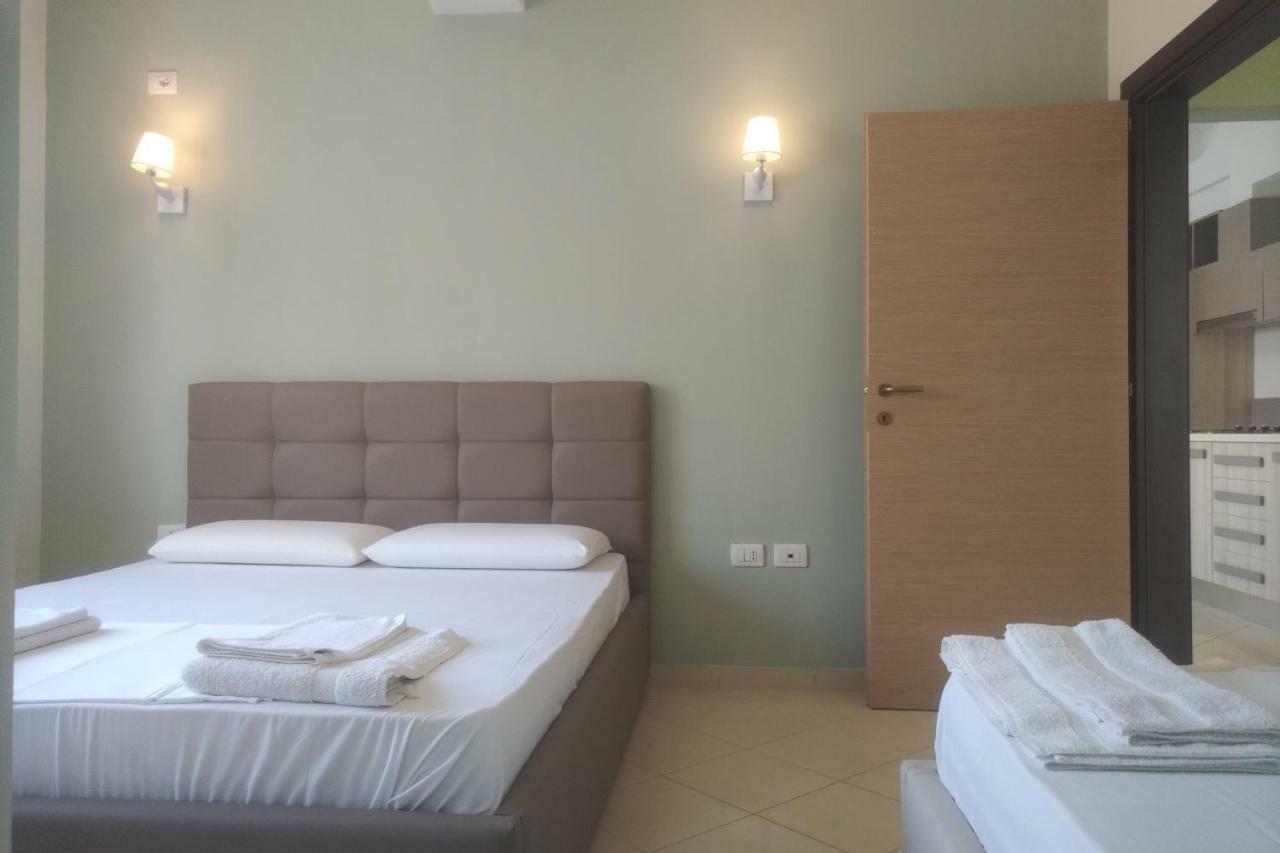 Deluxe Sea Apartment Vlorë Eksteriør billede