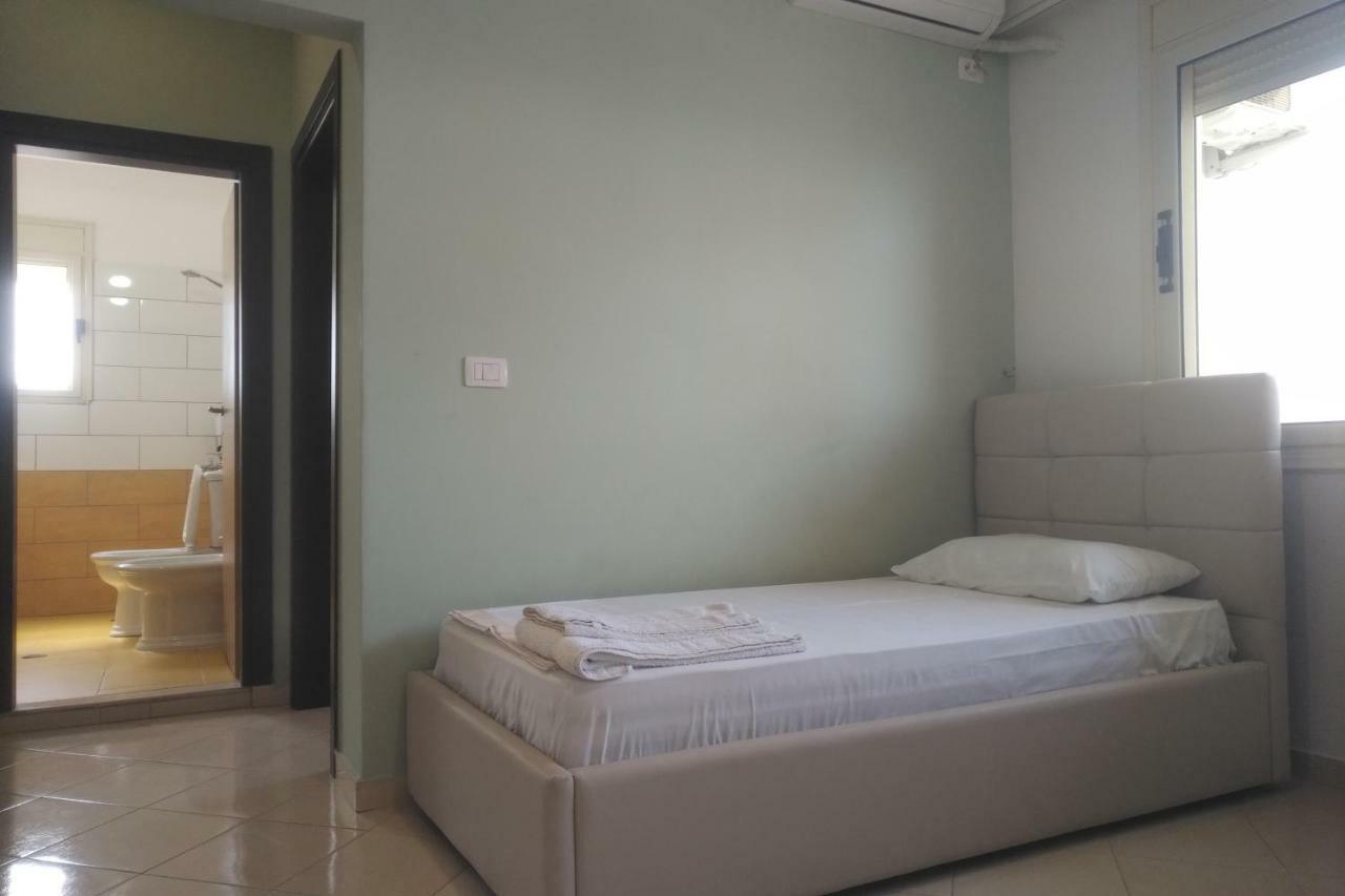 Deluxe Sea Apartment Vlorë Eksteriør billede