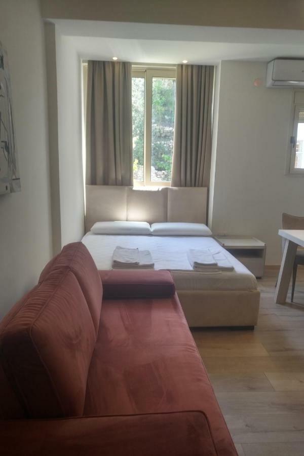 Deluxe Sea Apartment Vlorë Eksteriør billede